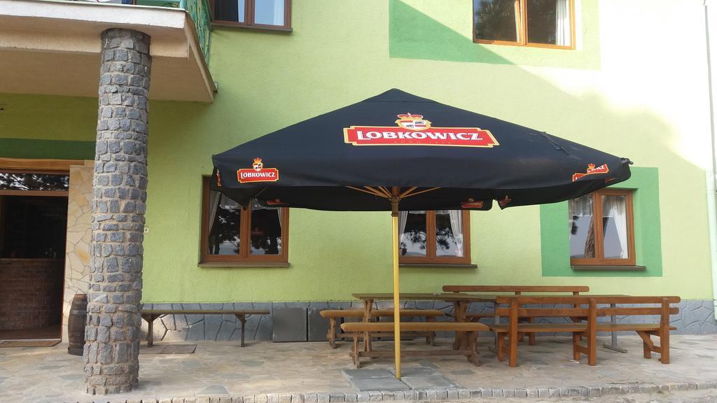 Penzion U Tomcalu Terezin  Bagian luar foto